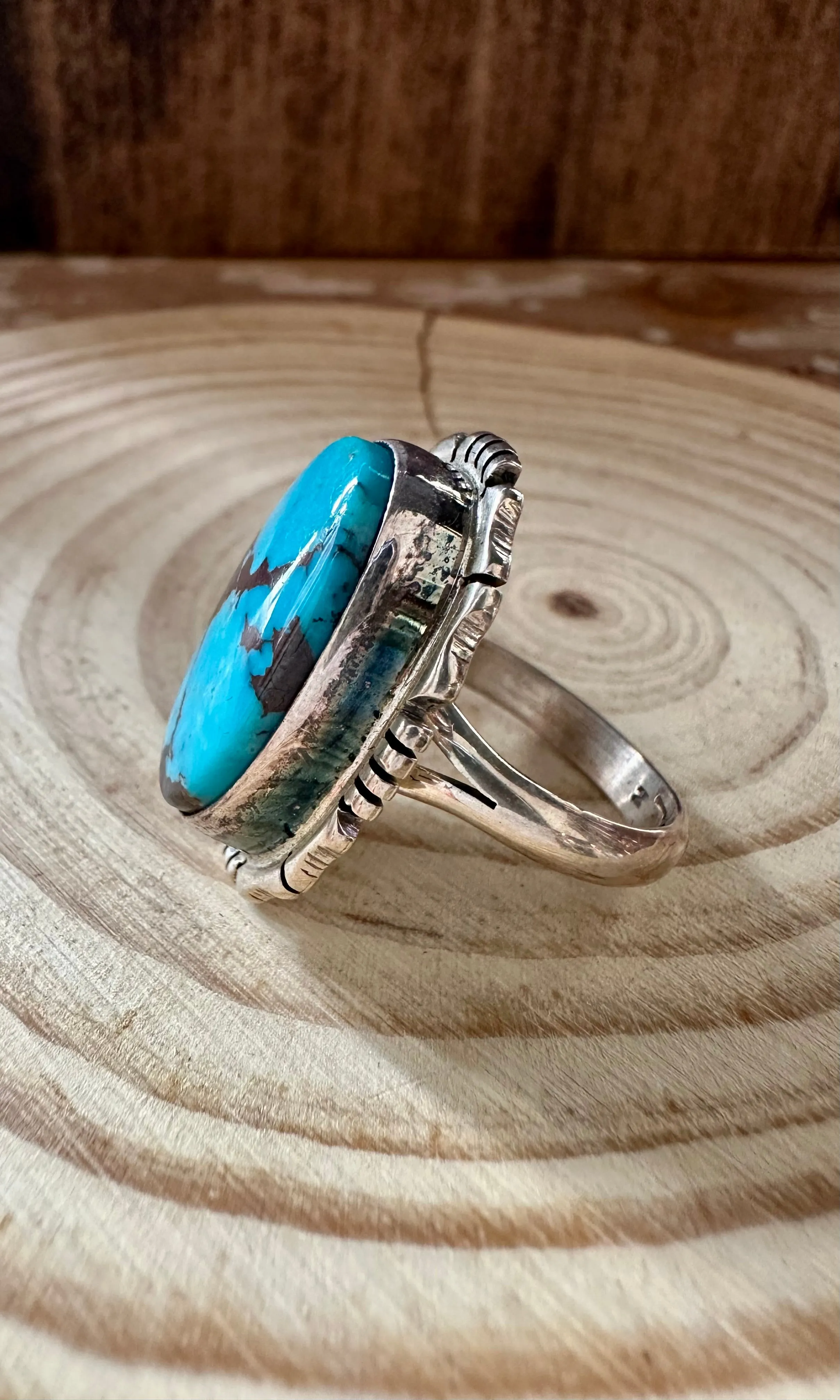 BOLD BLUE NAVAJO Kingman Turquoise and Sterling Silver Ring • Size 7