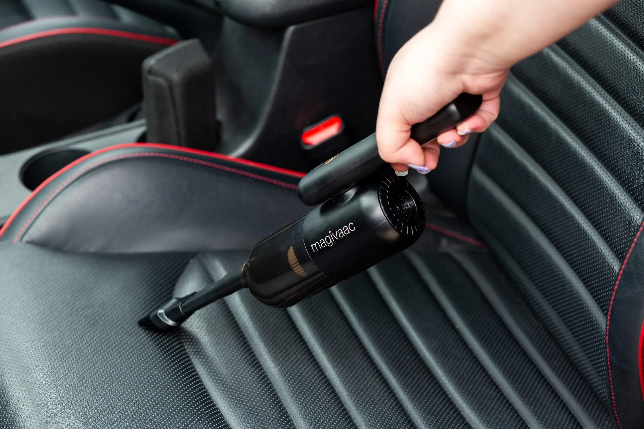 Mini Cordless USB-C Rechargeable Car Vacuum Cleaner