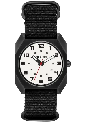 Scout - Black / Black